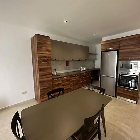 Bright 1 Bedroom Apartment In Noah Apartments, Gzira Dış mekan fotoğraf