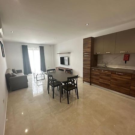 Bright 1 Bedroom Apartment In Noah Apartments, Gzira Dış mekan fotoğraf